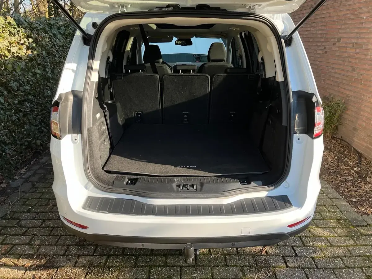 Gebraucht Ford Galaxy Titanium 150 PS (110 kW) 2019 Weiß Van / Kleinbus