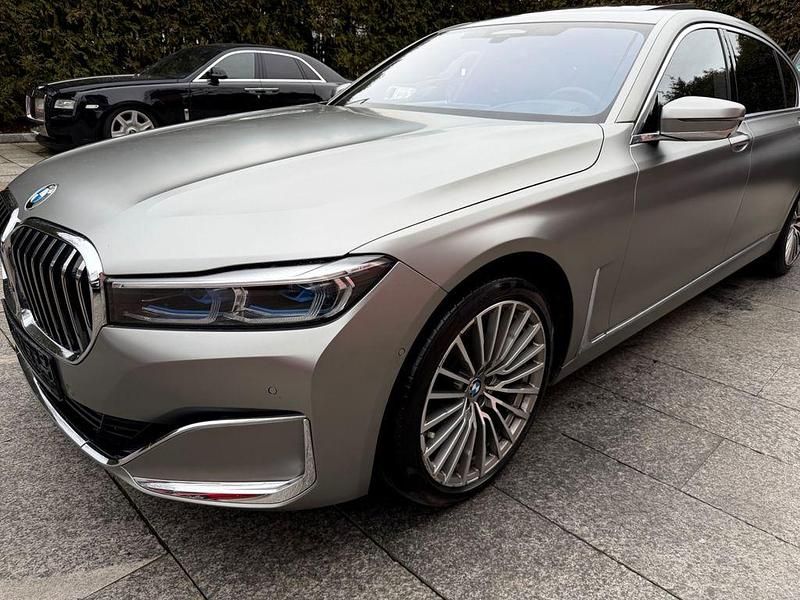Gebraucht BMW M760 Executive 585 PS (430 kW) 2019 Grau Limousine