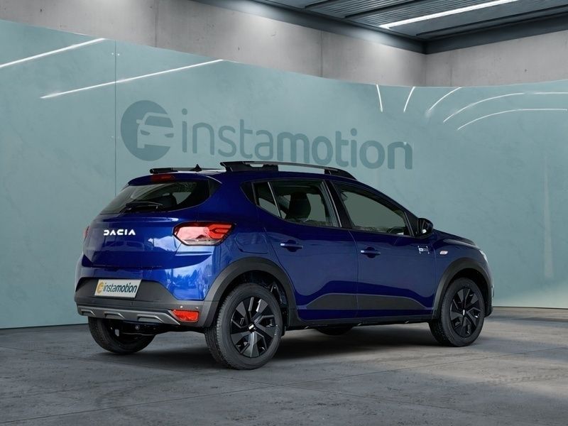 Gebraucht Dacia Sandero Expression 91 PS (66 kW) 2024 Blau Kleinwagen