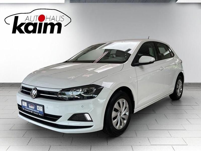 Weiß Gebraucht 2021 VW Polo Comfortline Kleinwagen | 16.890 € (Fairer Preis) - Bild 1/4