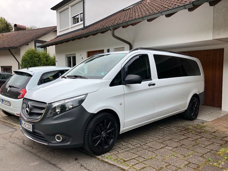 Weiß Gebraucht 2018 Mercedes Vito Van / Kleinbus | 19.100 € (Teuer) - Bild 1/4