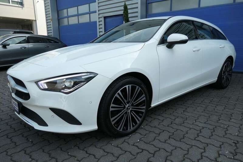 Weiß Gebraucht 2020 Mercedes CLA220 Shooting Brake Progressive Kombi | 22.950 € (Guter Preis) - Bild 1/4