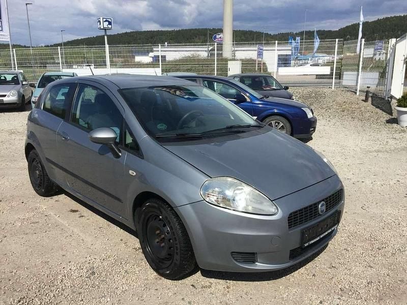 Hellblau Gebraucht 2006 Fiat Grande Punto Active Kleinwagen | 650 € (Superpreis) - Bild 1/4
