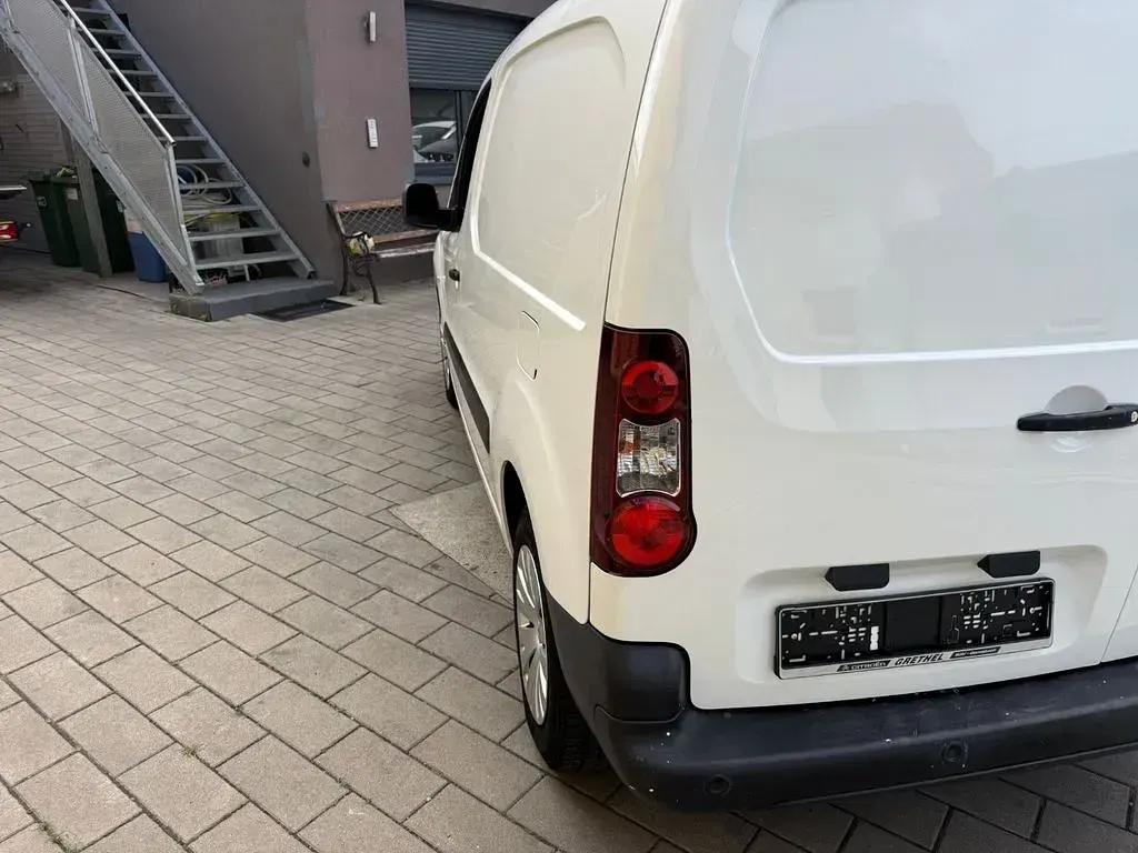 Gebraucht Citroën Berlingo 49 kW (67 PS) 2016 Weiß Van / Kleinbus