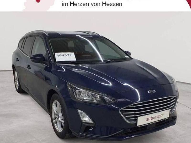 Blau Gebraucht 2020 Ford Focus Cool & Connect Limousine | 9.589 € (Superpreis) - Bild 1/4