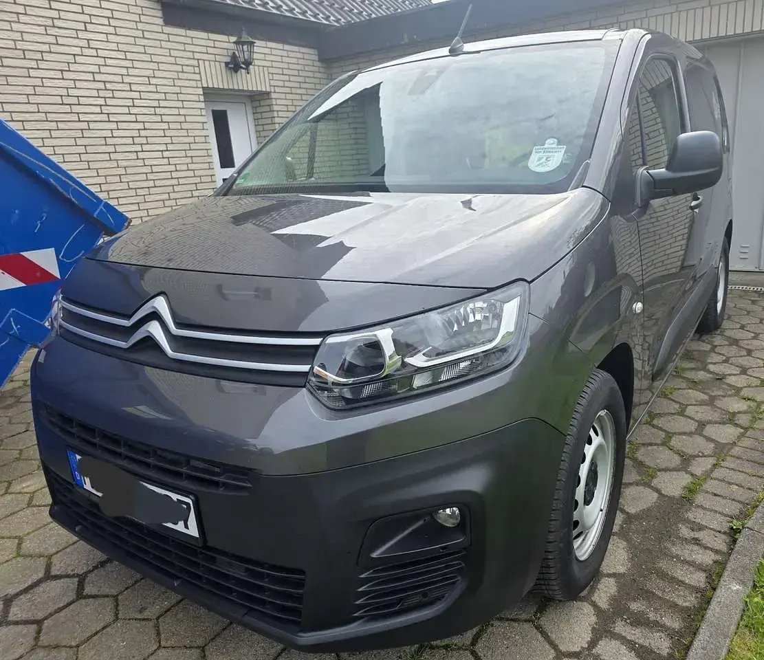 Gebraucht Citroën Berlingo 131 PS (96 kW) 2019 Grau Van / Kleinbus