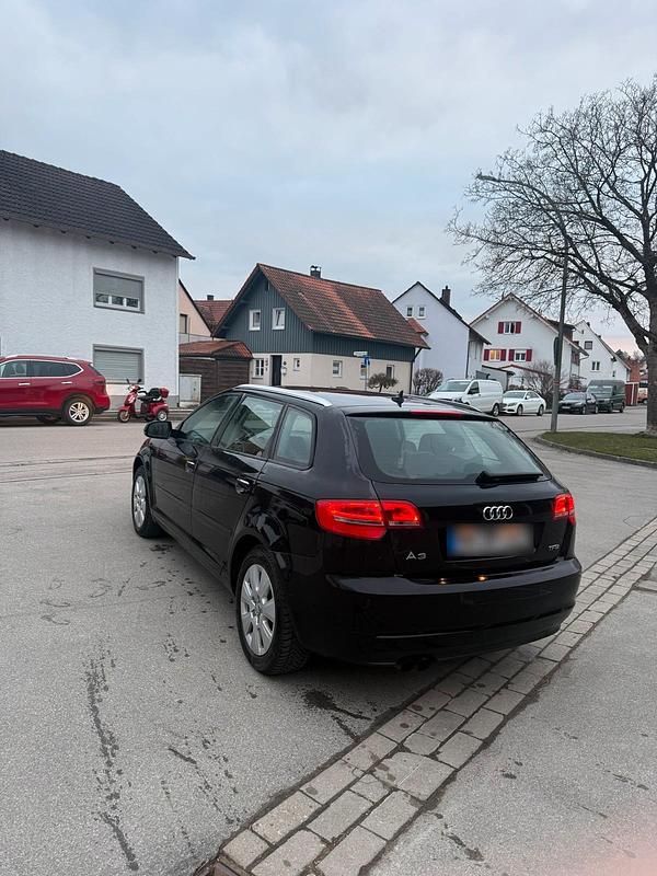 Second-hand Audi A3 125 CP (91 kW) 2011 Negru Hatchback