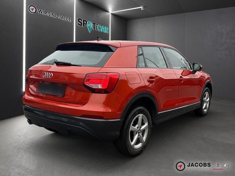 Gebraucht Audi Q2 Design 116 PS (85 kW) 2018 Korallenorange metallic (metallic) SUV