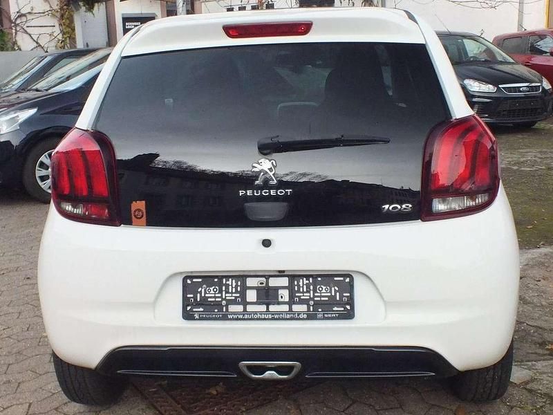 Gebraucht Peugeot 108 Roland Garros 82 PS (60 kW) 2015 Weiß Limousine