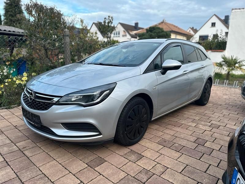 Silber Gebraucht 2018 Opel Astra Kombi | 5.100 € (Guter Preis) - Bild 1/4
