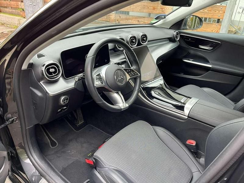 Gebraucht Mercedes C300e 333 PS (244 kW) 2023 Grau Kombi