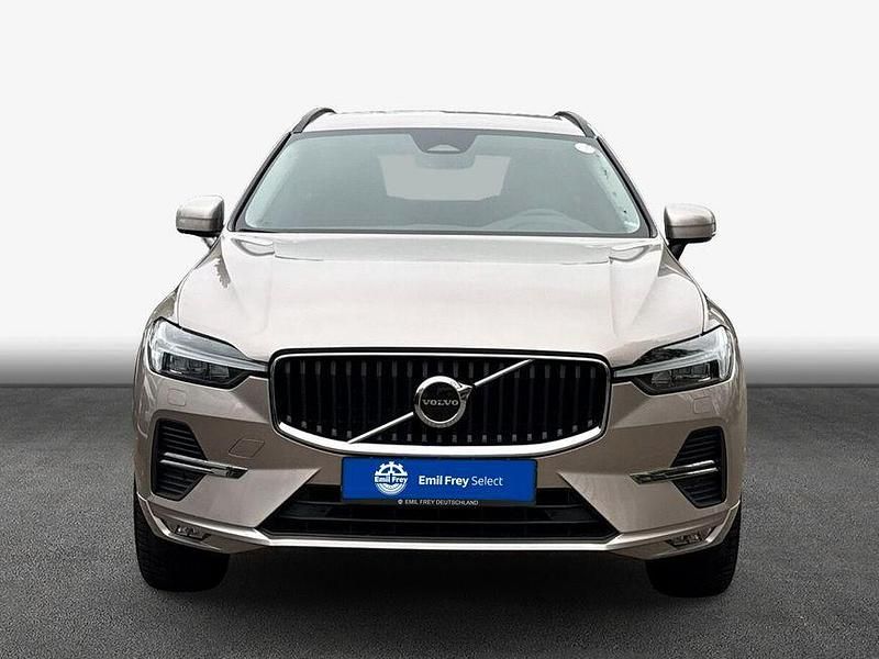 Gebraucht Volvo XC60 Core 250 PS (183 kW) 2024 Silber SUV
