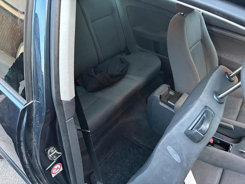 Gebraucht VW Golf V 75 PS (55 kW) 2005 Grau Kleinwagen