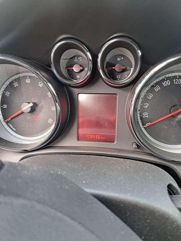 Gebraucht Opel Astra Exklusiv 140 PS (102 kW) 2014 Grün Kombi