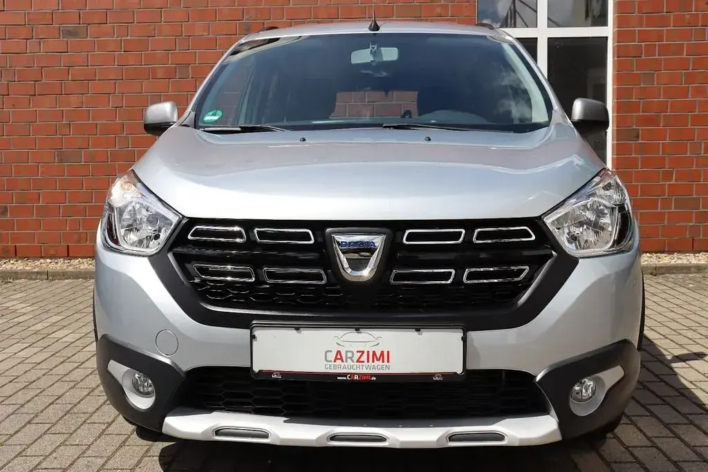 Gebraucht Dacia Lodgy Stepway 116 PS (85 kW) 2020 Silber Van / Kleinbus