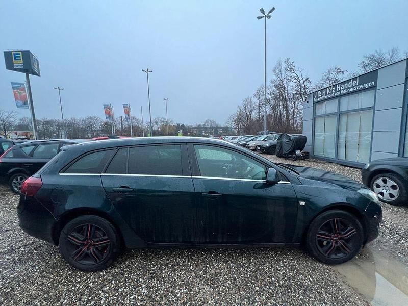 Gebraucht Opel Insignia Edition 136 PS (100 kW) 2016 Grün Kombi