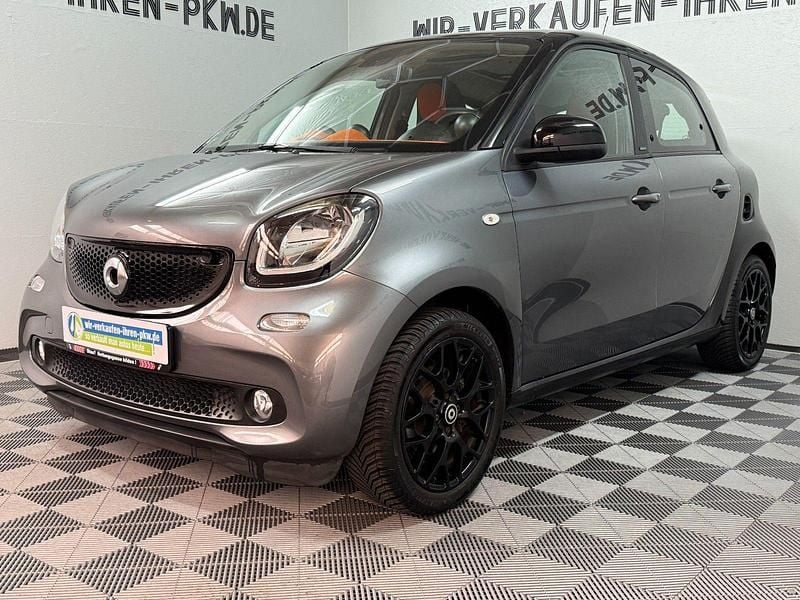 Schwarz Gebraucht 2015 Smart ForFour Edition #1 Kleinwagen | 5.999 € (Fairer Preis) - Bild 1/4