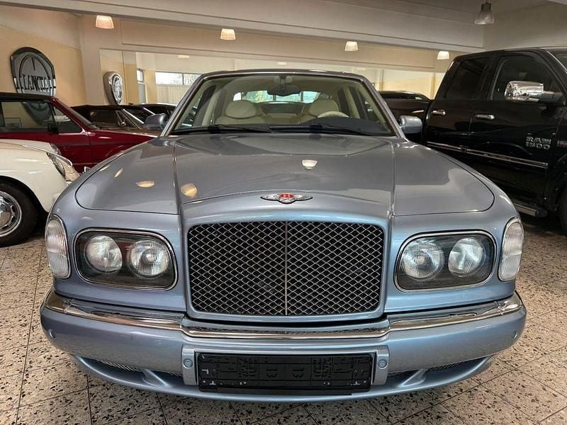 Second-hand Bentley Arnage 405 CP (297 kW) 2001 Albastru Berlinǎ