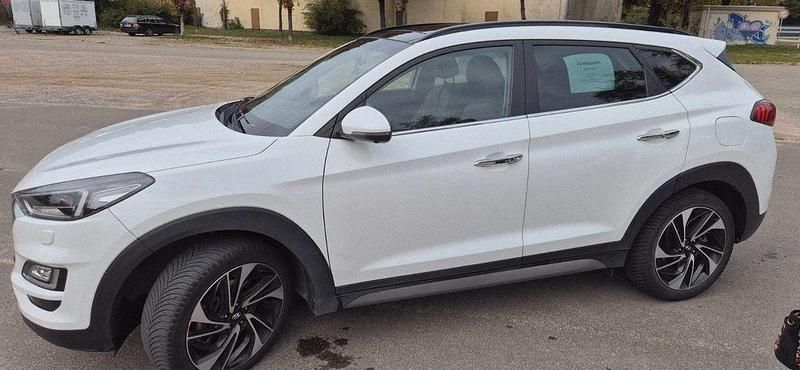 Weiß Gebraucht 2019 Hyundai Tucson Premium SUV | 22.000 € (Fairer Preis) - Bild 1/4