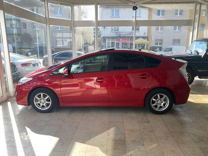 Gebraucht Toyota Prius Executive 135 PS (99 kW) 2010 Rot Kleinwagen