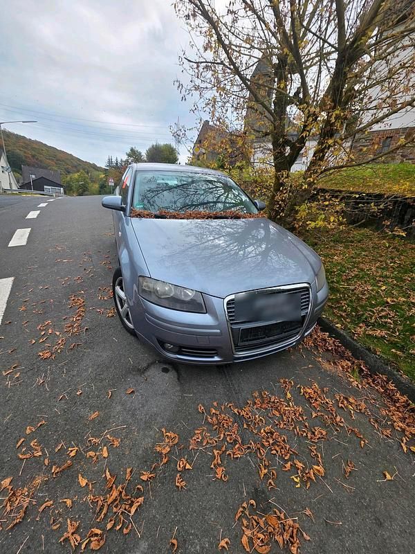 Grau Gebraucht 2007 Audi A3 Coupé | 2.400 € (Fairer Preis) - Bild 1/4