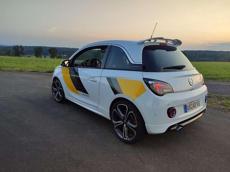 Gebraucht Opel Adam S 150 PS (110 kW) 2015 Kleinwagen