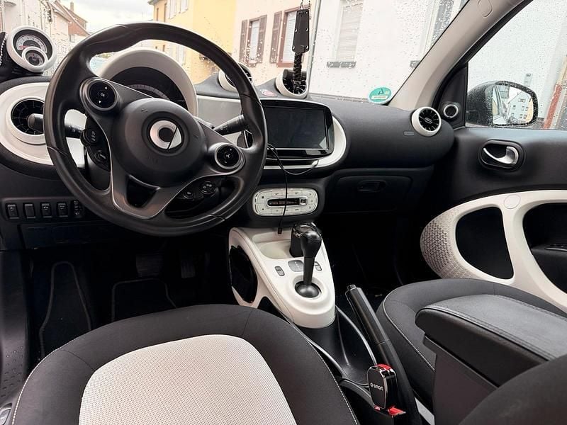 Gebraucht Smart ForTwo Cabrio 90 PS (66 kW) 2016 Weiß Cabrio