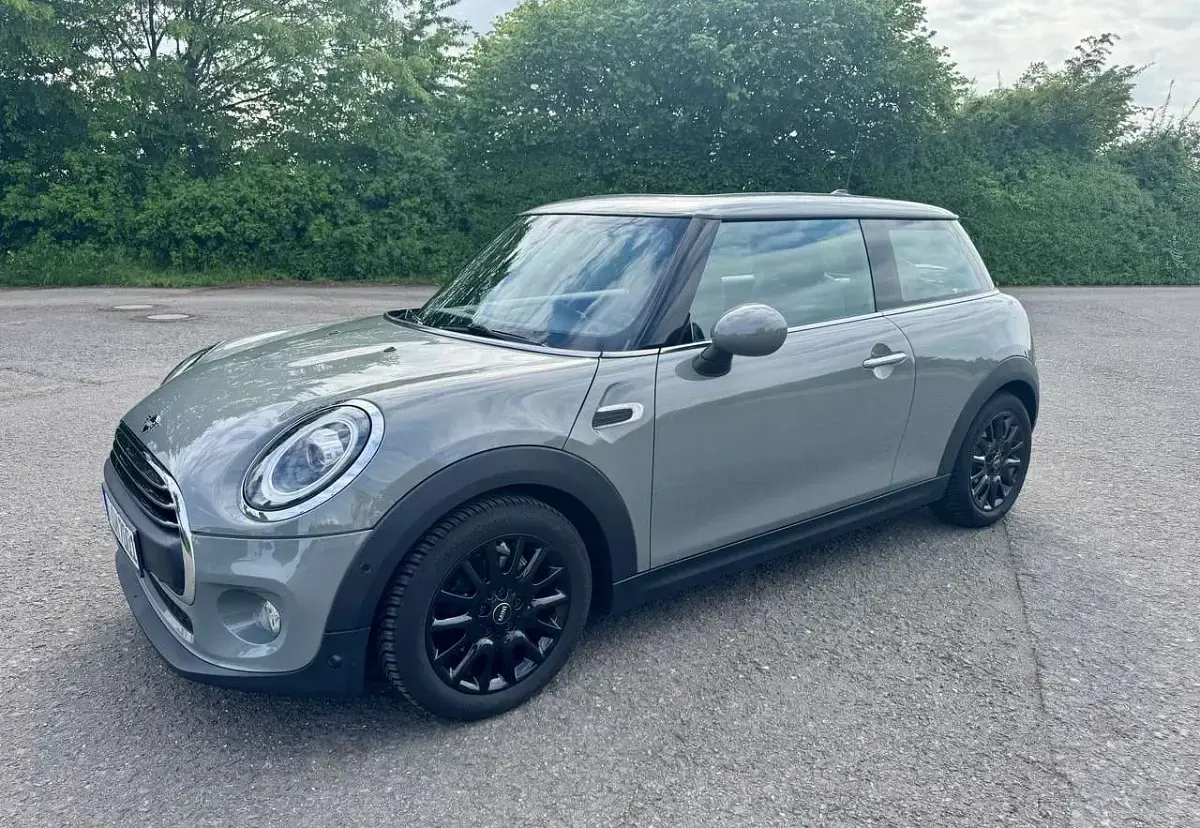 Gebraucht Mini ONE 102 PS (75 kW) 2019 Grau Kleinwagen