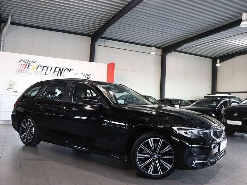 Gebraucht BMW 330 Advantage 286 PS (210 kW) 2020 Schwarz Kombi
