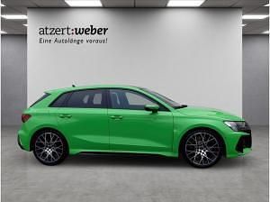 Neu Audi RS3 400 PS (294 kW) 2025 Grün (kyalamigrün) Limousine