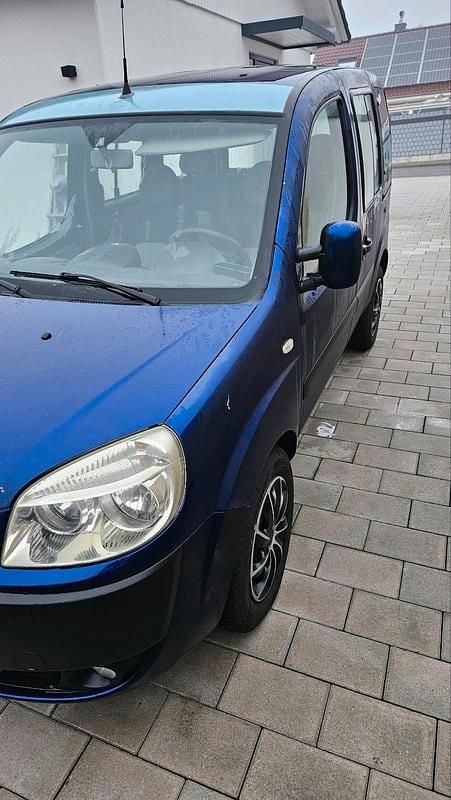 Gebraucht Fiat Doblò 77 PS (56 kW) 2008 Blau Van / Kleinbus