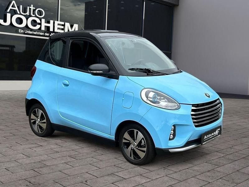 Neu Elaris Pio 36 kW (49 PS) 2026 Blau