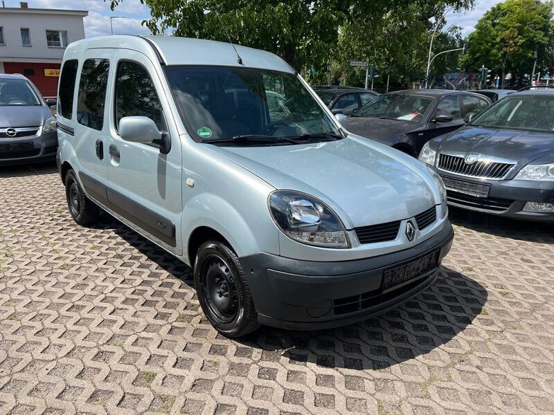 Grau Gebraucht 2005 Renault Kangoo Campus Van / Kleinbus | 4.990 € (Teuer) - Bild 1/4