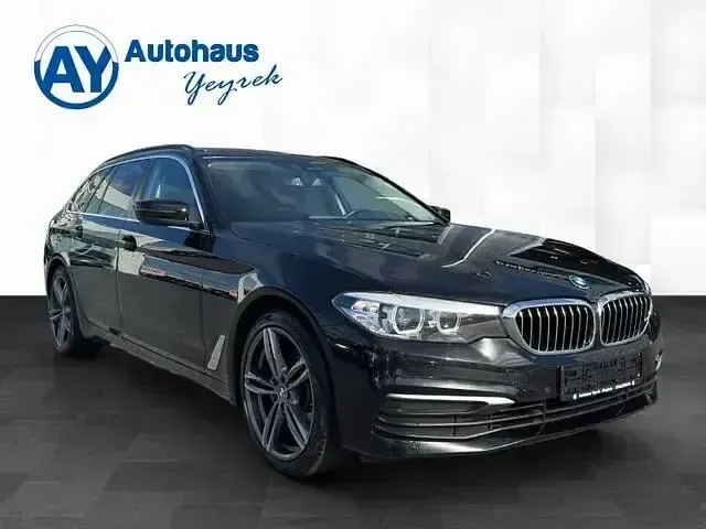 Używany BMW 520 Performance 190 KM (139 kW) 2018 Czarny Kombi