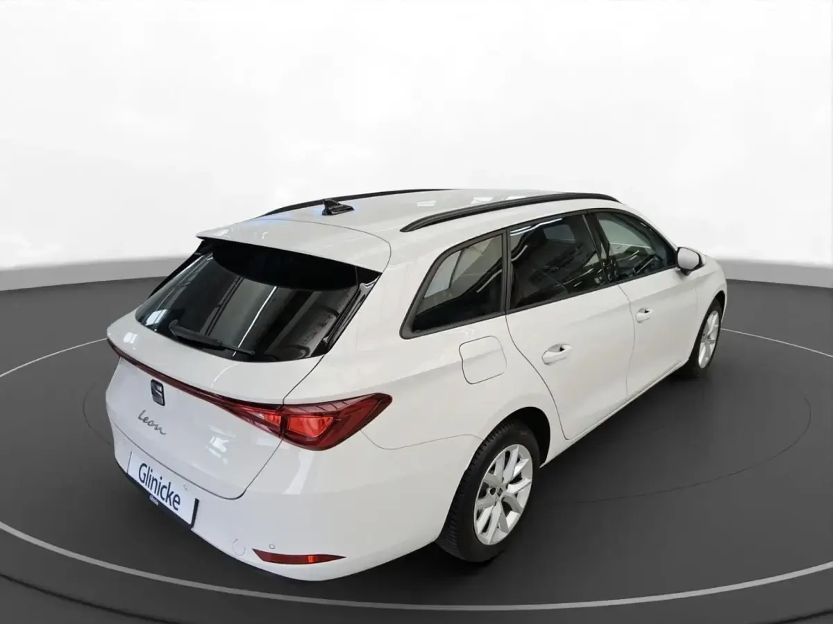 Gebraucht Seat Leon Style 150 PS (110 kW) 2024 Weiß Kombi