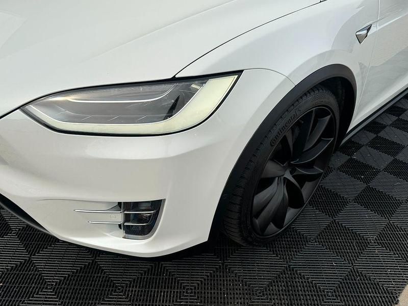Second-hand Tesla Model X 386 kW (525 CP) 2018 Alb SUV