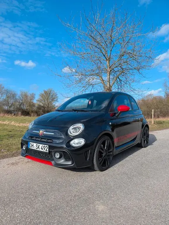 Gebraucht Abarth 595 145 PS (106 kW) 2018 Schwarz Kleinwagen