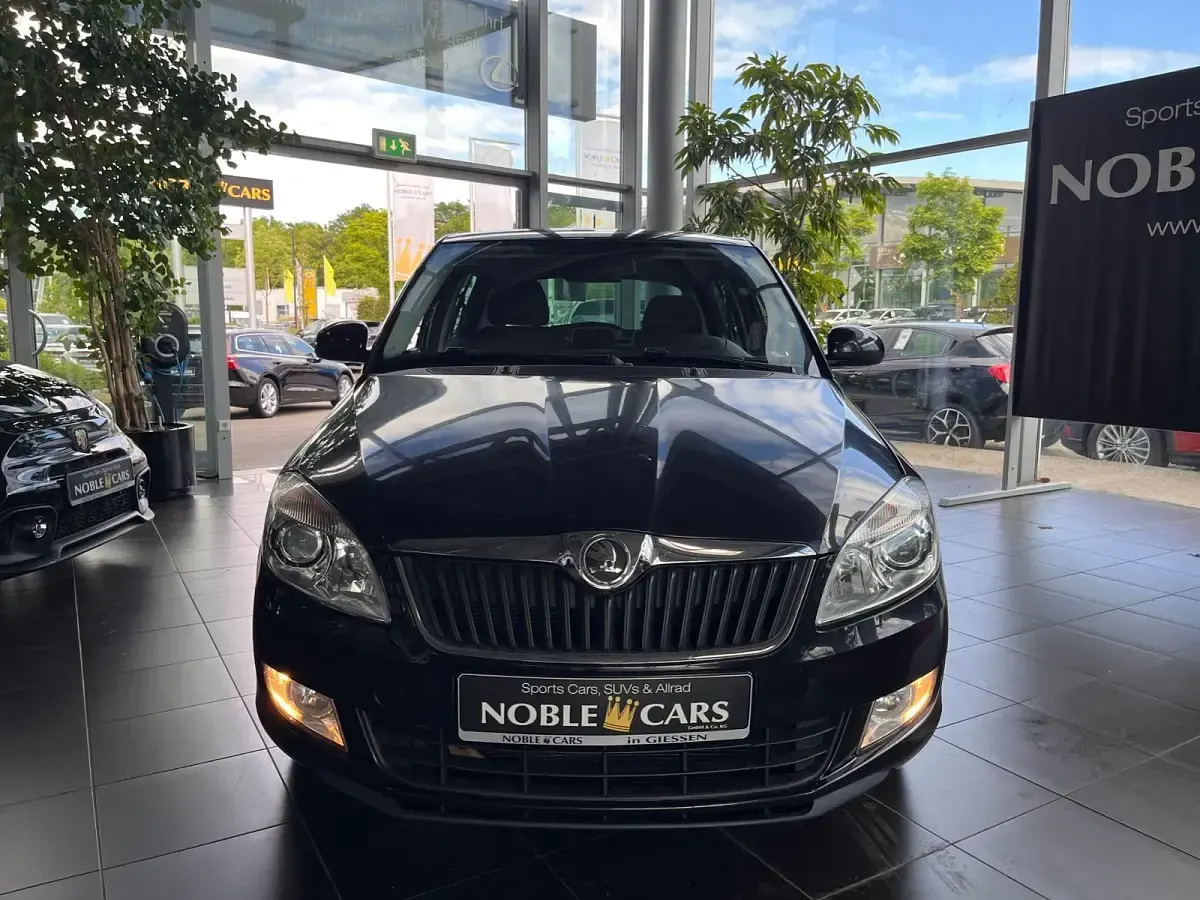 Gebraucht Skoda Fabia Fresh 86 PS (63 kW) 2013 Schwarzmagic perleffekt Limousine