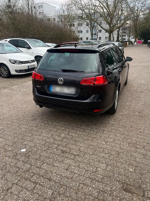 Gebraucht VW Golf VII Trendline 110 PS (80 kW) 2013 Schwarz Kombi
