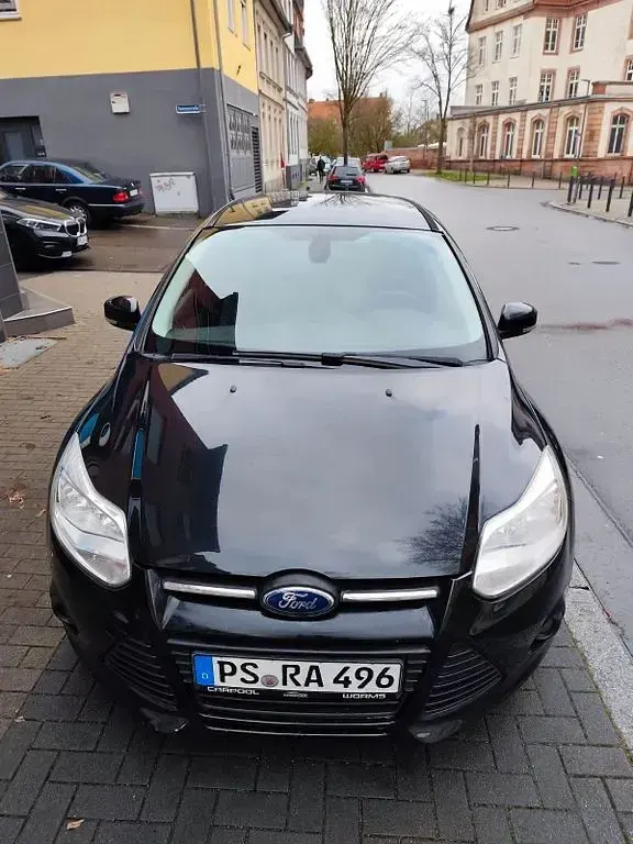 Gebraucht Ford Focus SYNC Edition 116 PS (85 kW) 2013 Schwarz Limousine