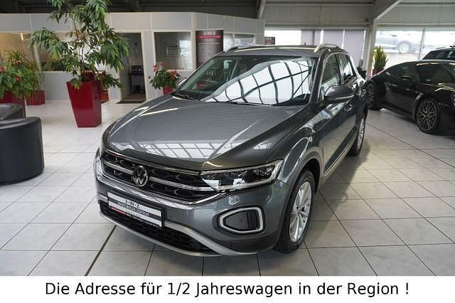 Grau Gebraucht 2024 VW T-Roc Life SUV | 24.990 € (Guter Preis) - Bild 1/4