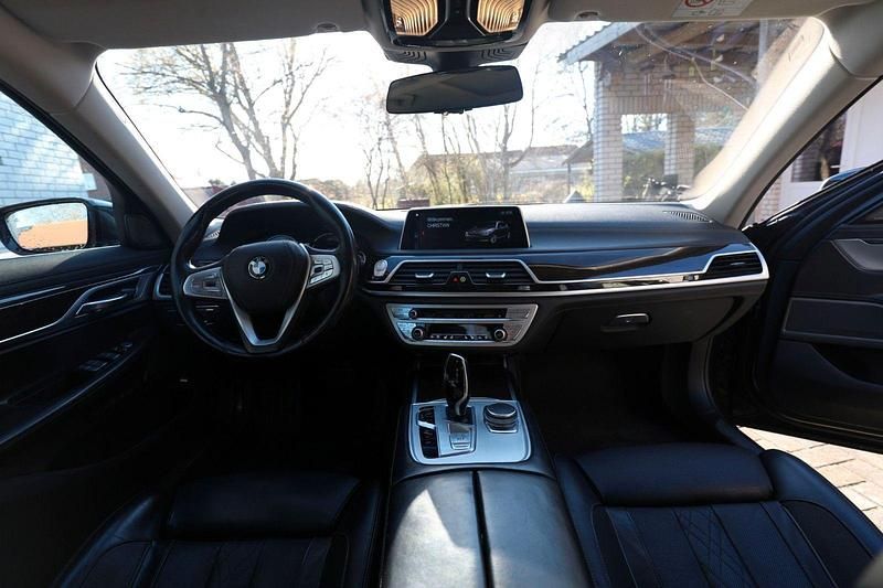 Gebraucht BMW 740 Executive 320 PS (235 kW) 2016 Schwarz Limousine