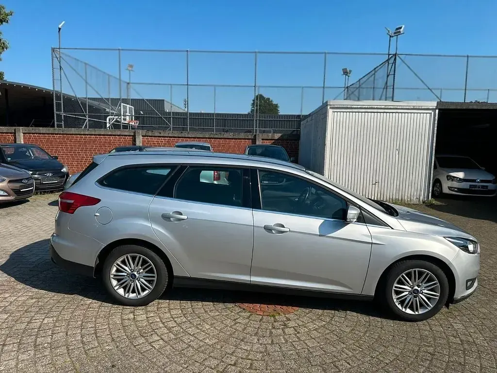 Gebraucht Ford Focus 101 PS (74 kW) 2017 Other Limousine