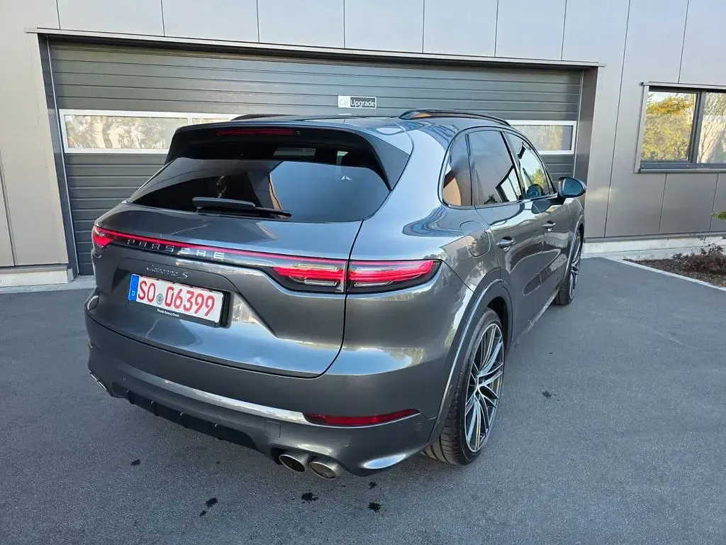 Gebraucht Porsche Cayenne S 441 PS (324 kW) 2019 Grau SUV