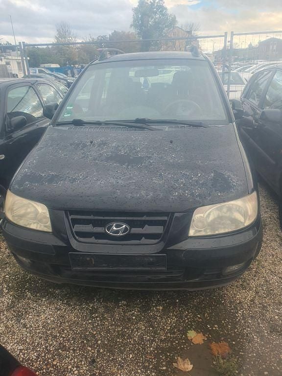 Schwarz Gebraucht 2005 Hyundai Matrix GLS Van / Kleinbus | 790 € (Superpreis) - Bild 1/4