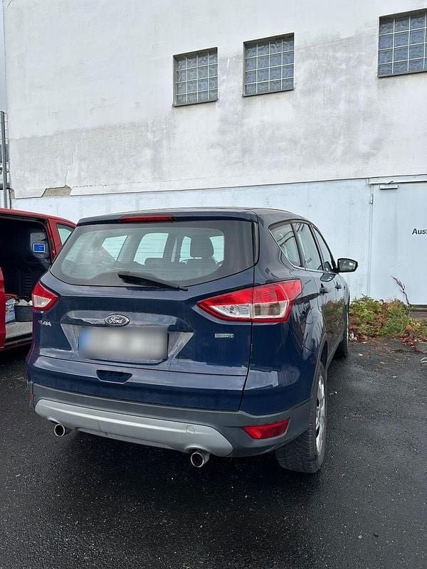 Gebraucht Ford Kuga 150 PS (110 kW) 2015 Blau SUV