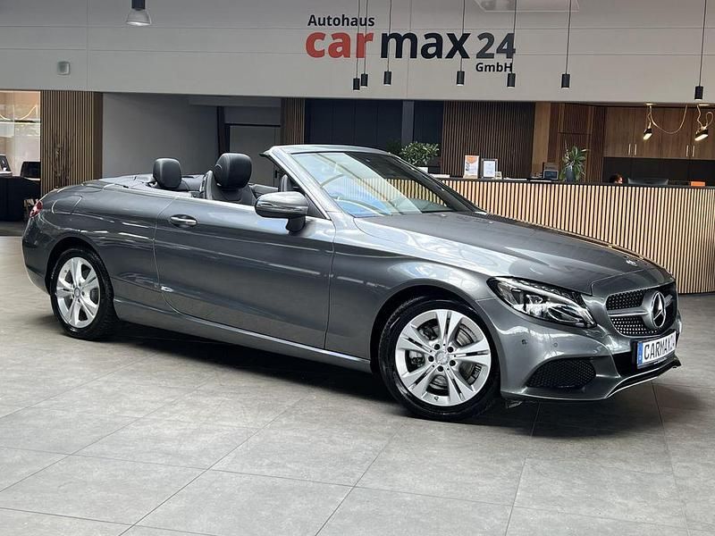 Selenitgrau metalliclack Gebraucht 2017 Mercedes C220 Cabrio | 27.440 € (Fairer Preis) - Bild 1/4