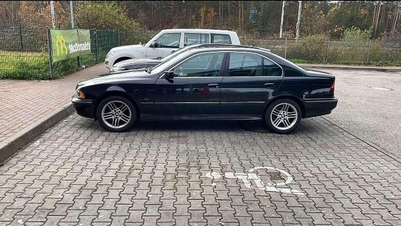 Gebraucht BMW 520 136 PS (100 kW) 2000 Schwarz Limousine