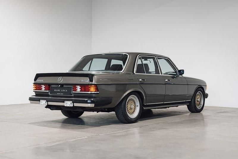 Gebraucht Mercedes E280 AMG 245 PS (180 kW) 1982 Anthrazitgrau Limousine