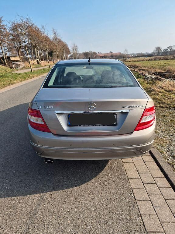 Gebraucht Mercedes C200 Elegance 184 PS (135 kW) 2007 Silber Limousine